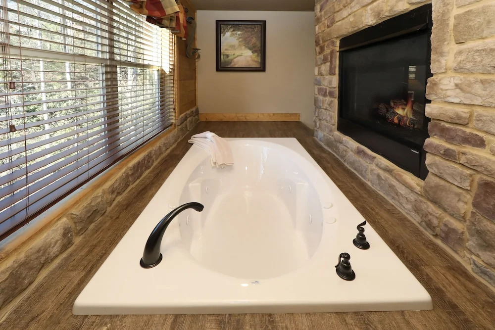 Splash Time Cinema - Six Bedroom Chalet