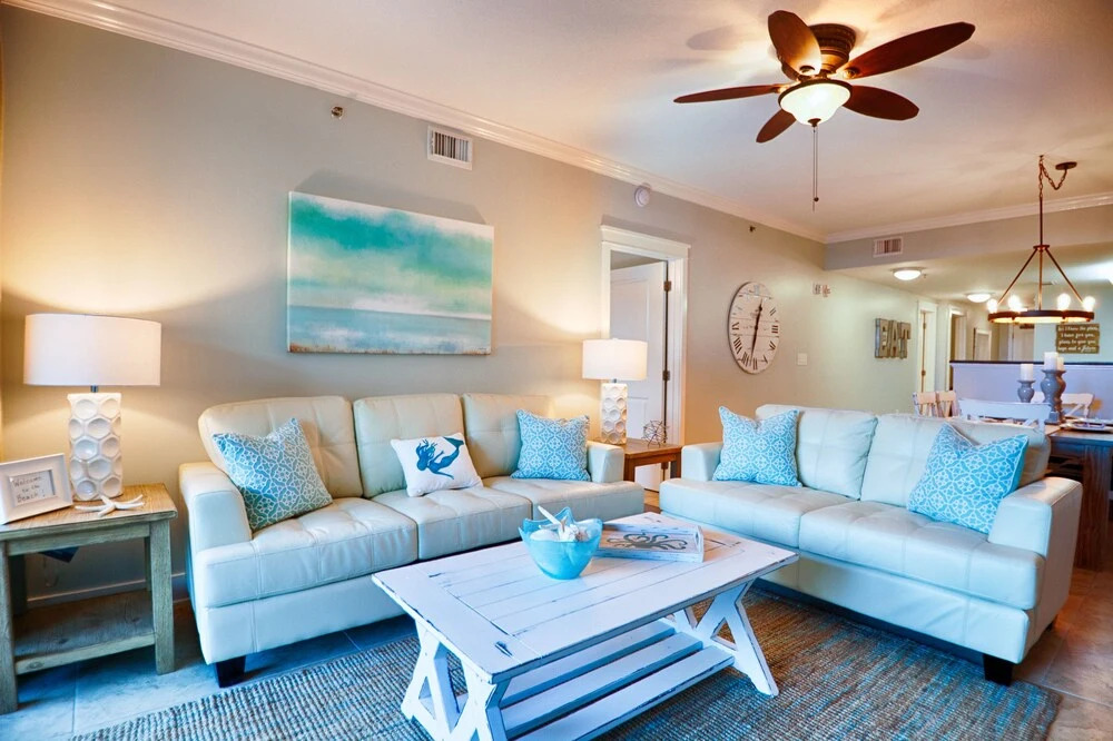 Waterscape C202 - 3 Br condo by RedAwning