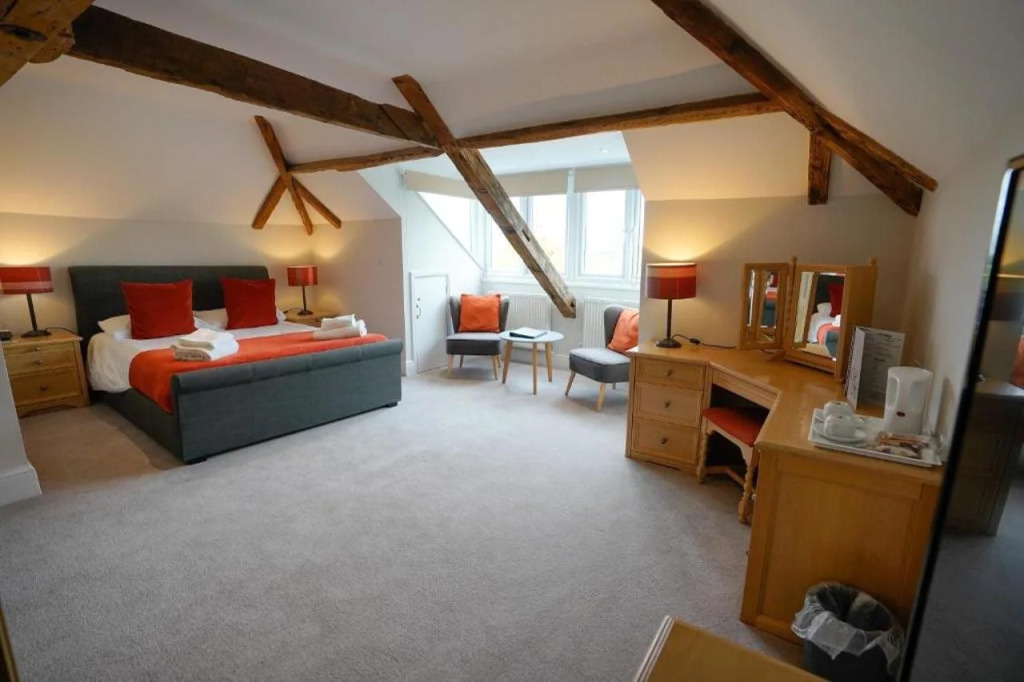Waveney House Hotel
