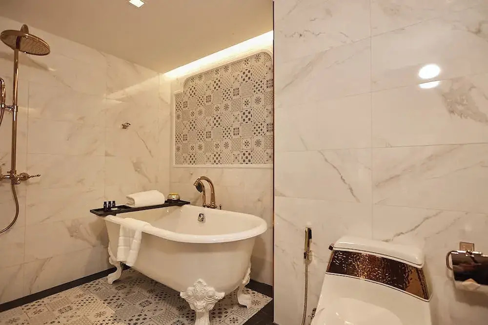 CHINO@NIMMAN Luxury Boutique Hotel