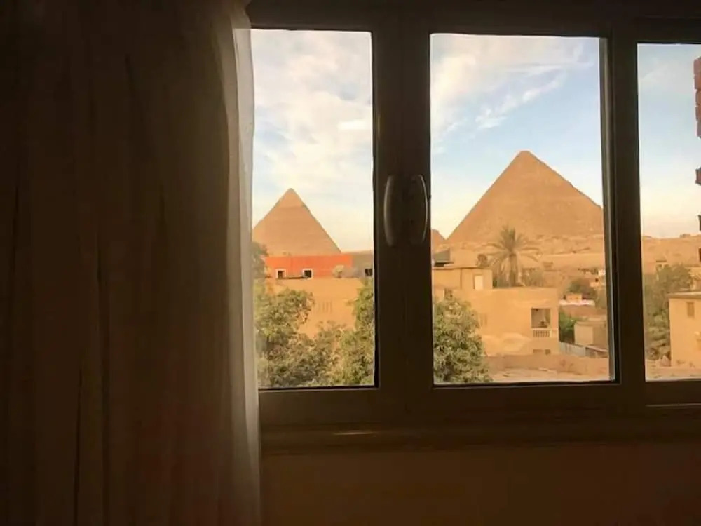 Sky Pyramids View Inn