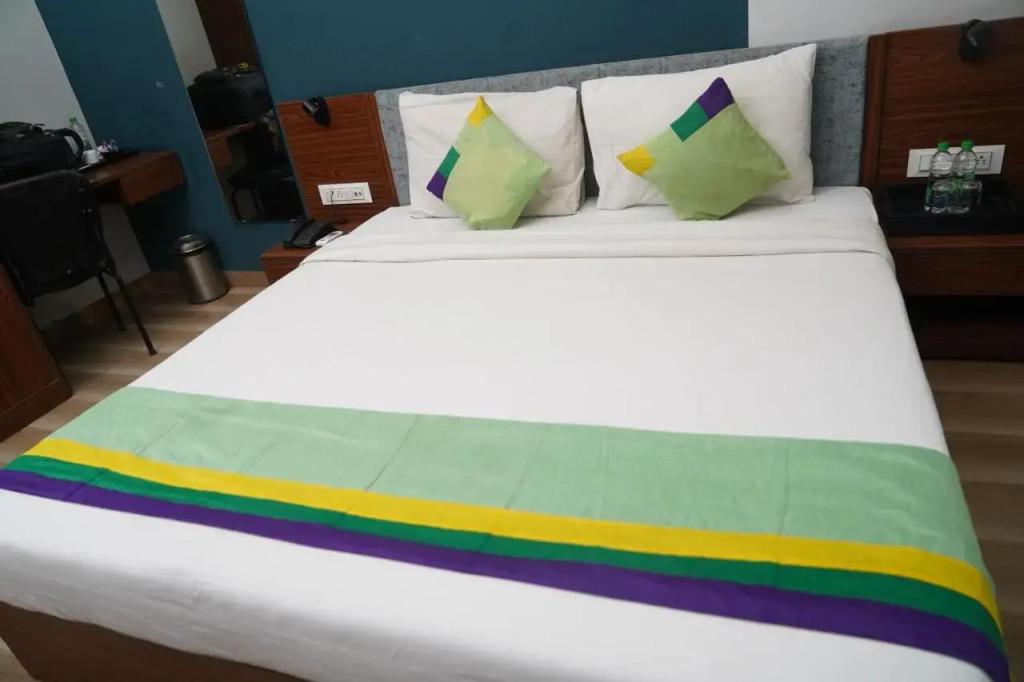 Hotel Ballfin Indore