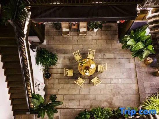 Qianxi B&B