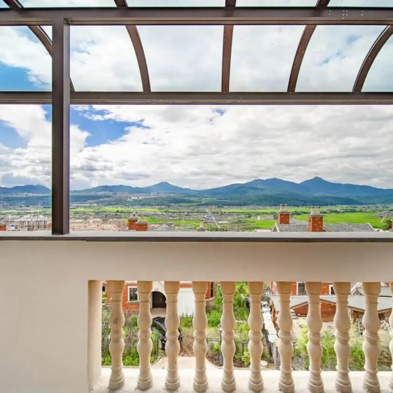 Floral Hotel Tengchong Yishuli Hotspring