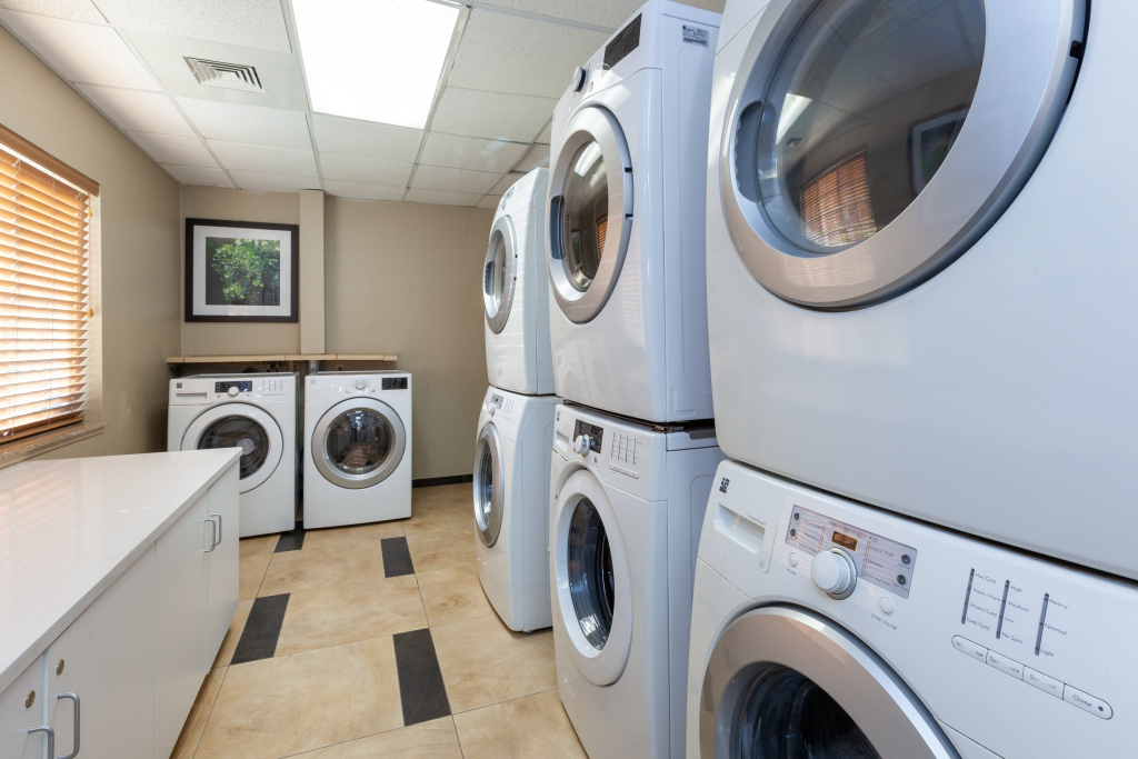 Candlewood Suites-West Springfield by IHG