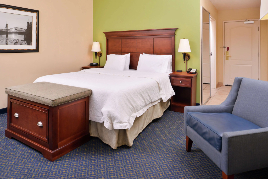 Hampton Inn Jackson-College Avenue