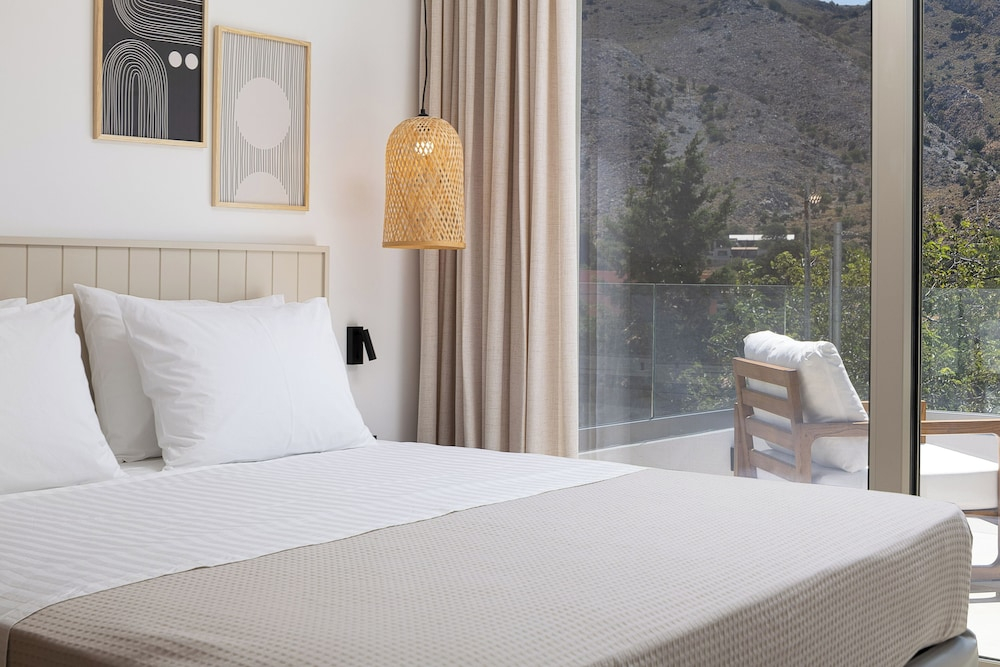 Imbros Villas - "Free" Heated Pools in mountains