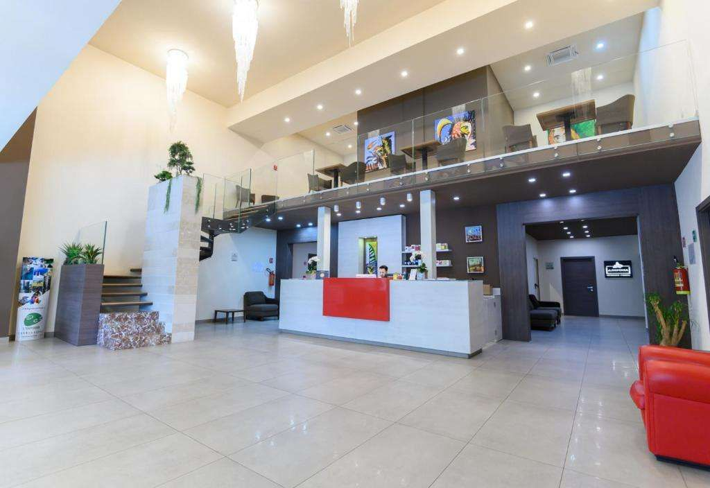 BHotel
