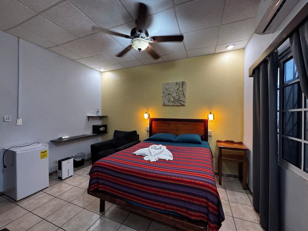 Maya Bella Downtown Hotel