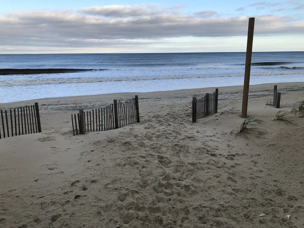 Blackbeard's Retreat - Historic And Pet Friendly 3 Bedroom Cottage by RedAwning