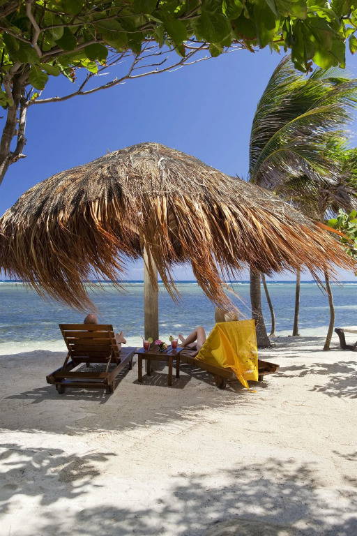 Barefoot Cay Resort