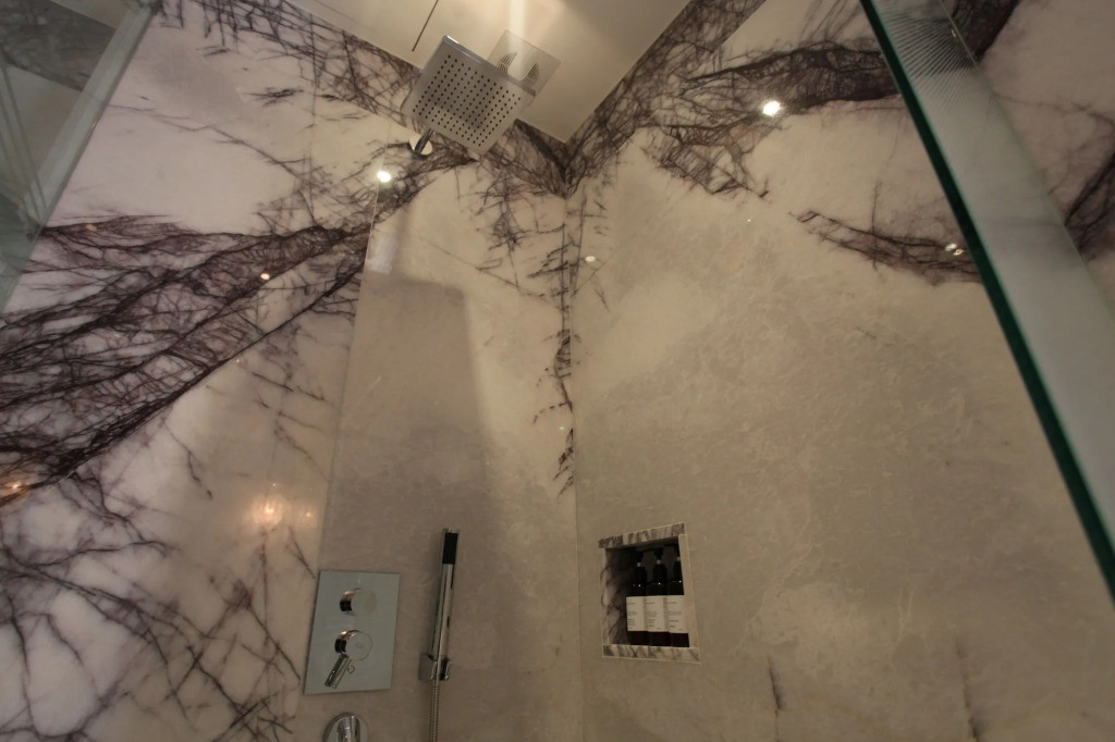Hotel Amare