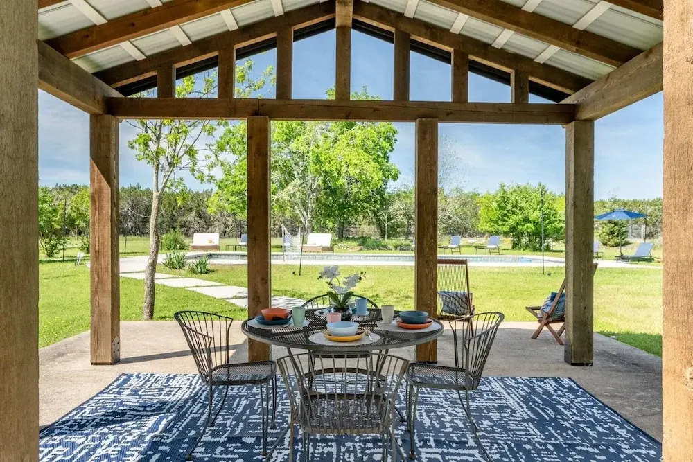 Upstaystunning 10 Acres Farmhouse w/ Private Pool