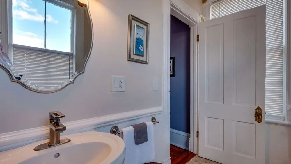Forsyth Park 2 Bedroom Beauty