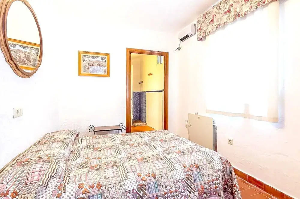 House With 5 Bedrooms in Valdecaballeros, With Wonderful Mountain View