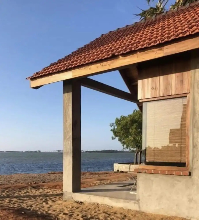 Arasi Resort