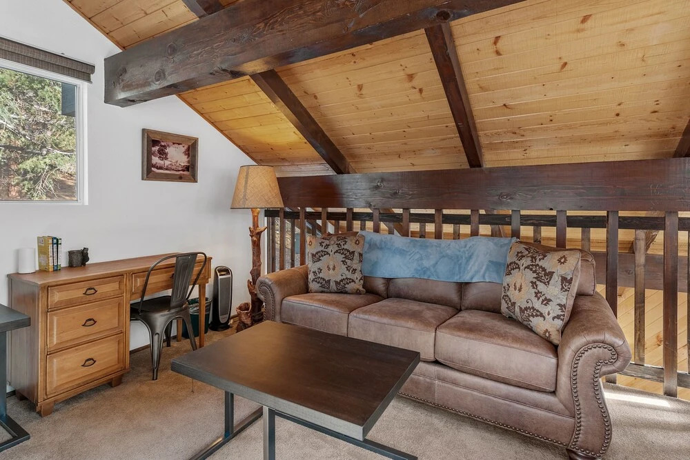 Alpine Retreat Cali Bear - A Forest Escape Complete With Hot Tub And Forest Views! 2 Bedroom Cabin