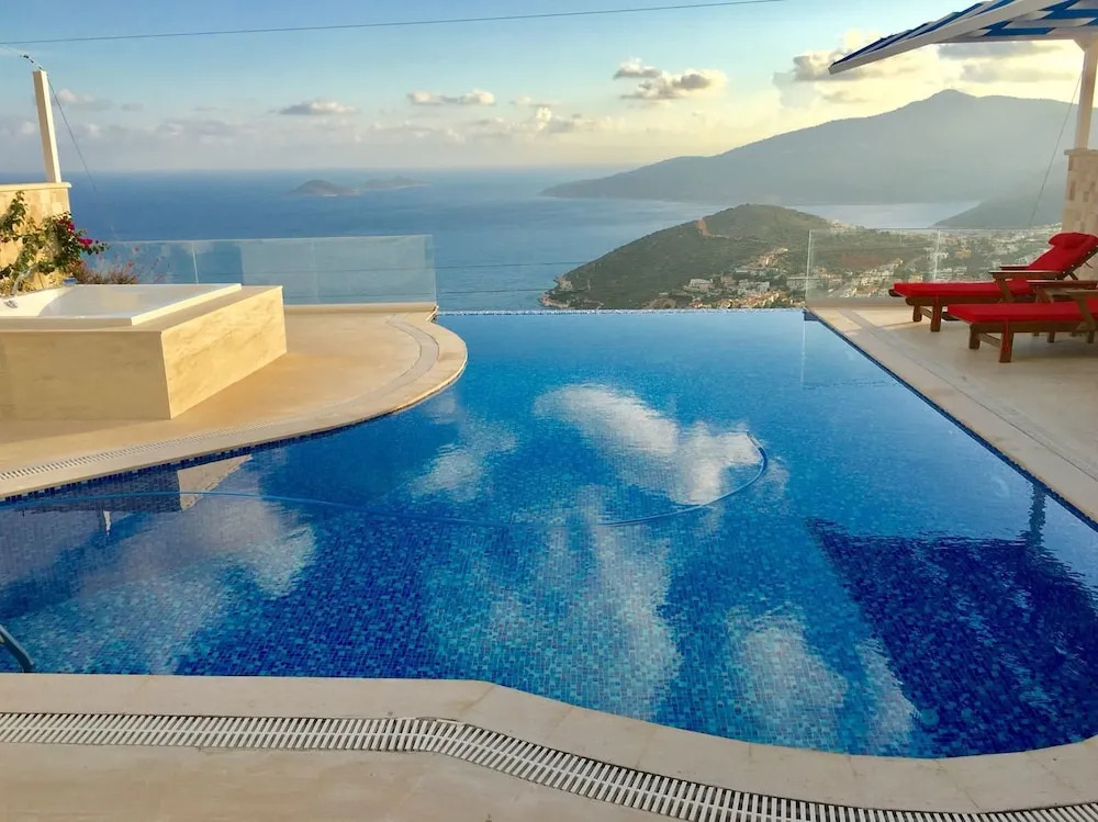 Villa Alya