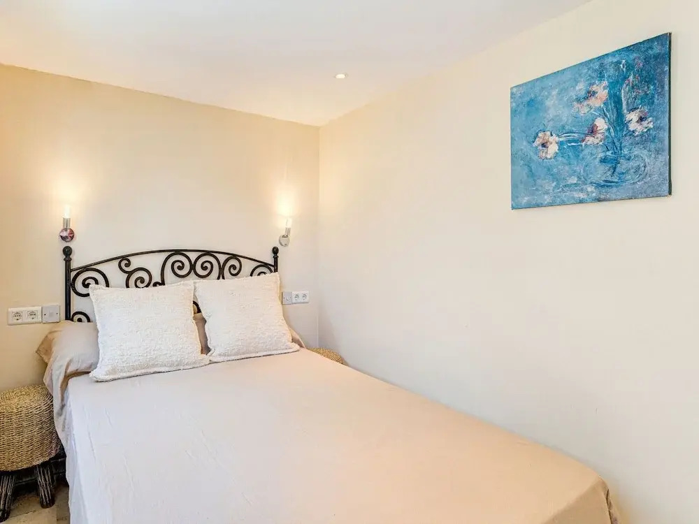 Villa in Oliva near Platja dOliva Beach