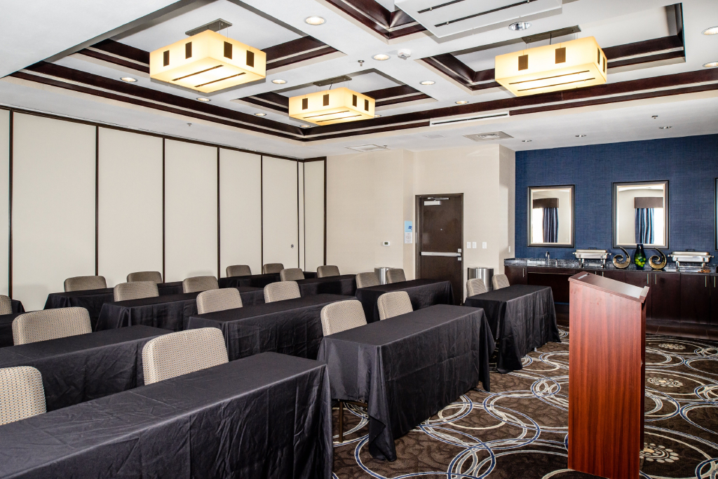 Holiday Inn Express Hotel & Suites Austin NW - Arboretum Area by IHG
