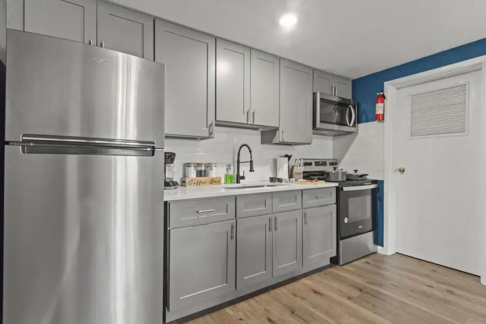 Cozy King Suite, Wheelchair Accessible, Fast Wifi