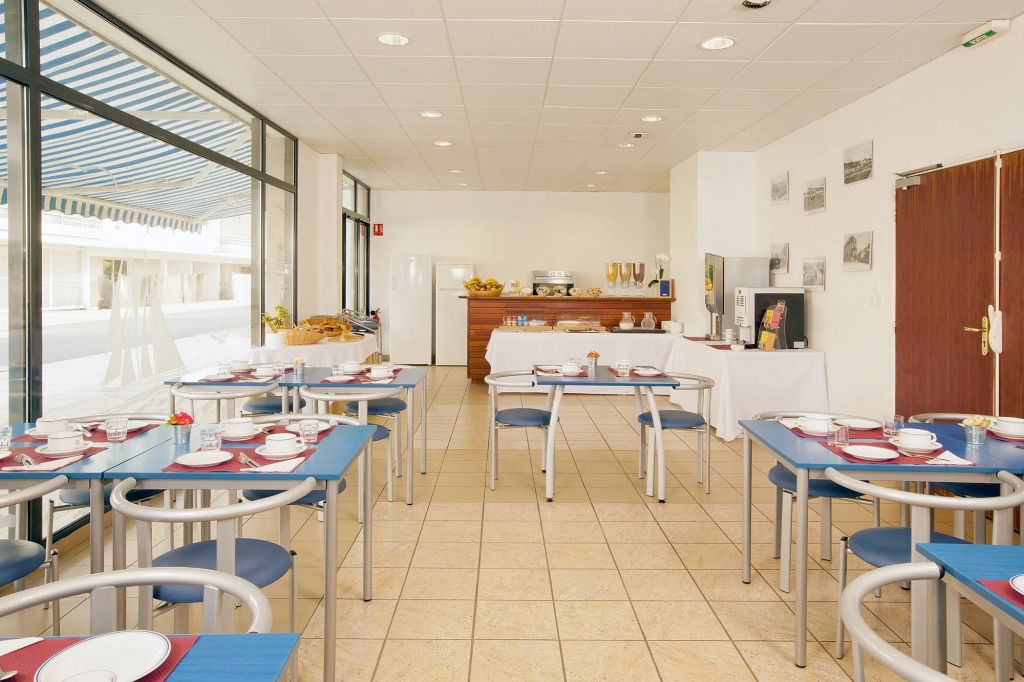 Brit Hotel Confort Lannion Centre Gare