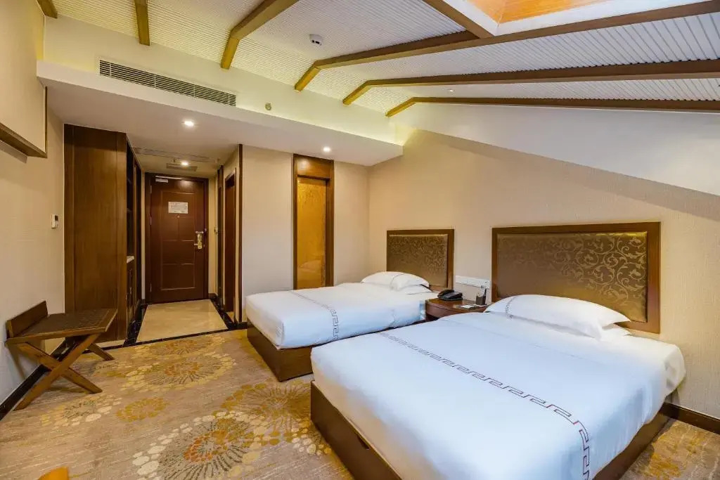 Sanqingshan Boutique Hostel