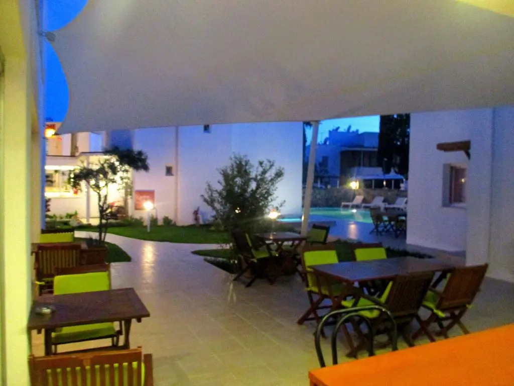 Canna Garden Hotel
