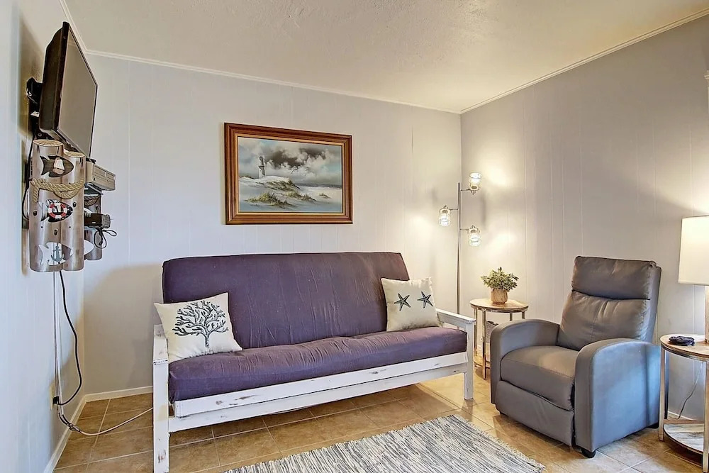 Island Time 1 Bedroom Condo by RedAwning