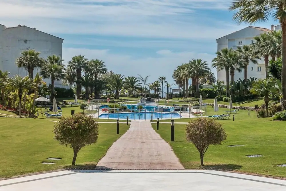 Beach Front apartment in Puerto Banus