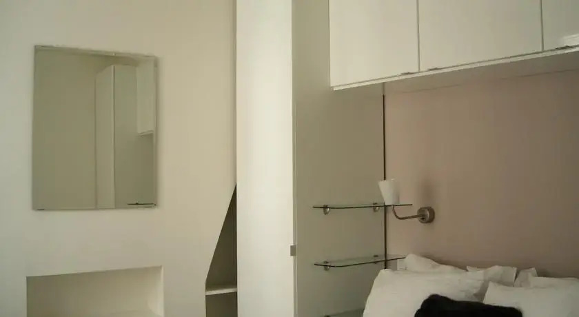 Sevigne apartment