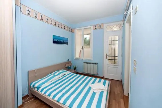 Bed  Breakfast Grim