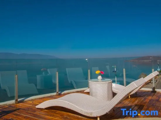 Xingyuxinyuan Lake View Holiday Hotel