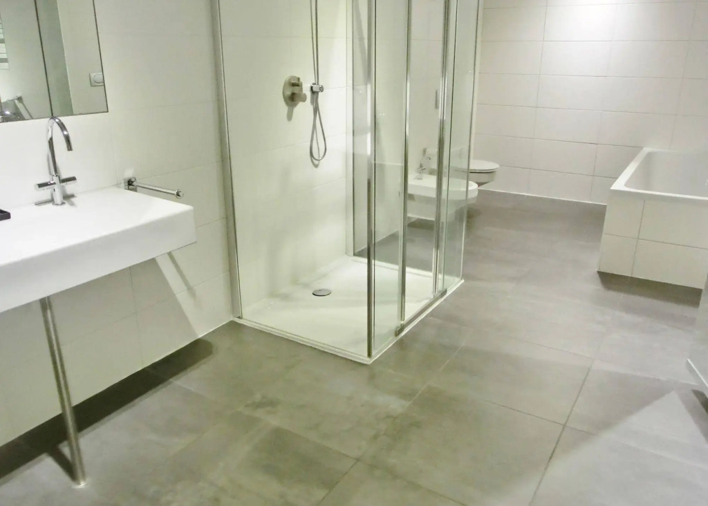 Hotel Vrythof - just a room - digital check-in, key by email or SMS