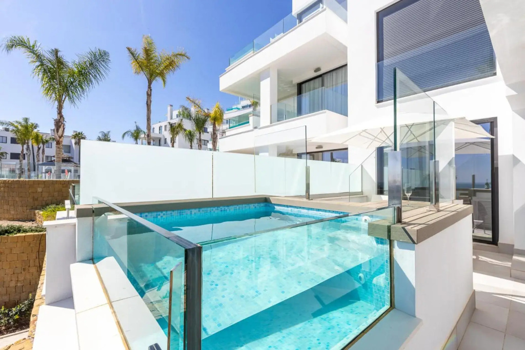 Luxury High End - Santa Barbara Heights CLC - For Work, Play & Family