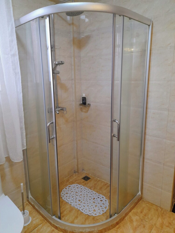 Luxurious 4-bedroom Apartment With Pool Access in Lavington