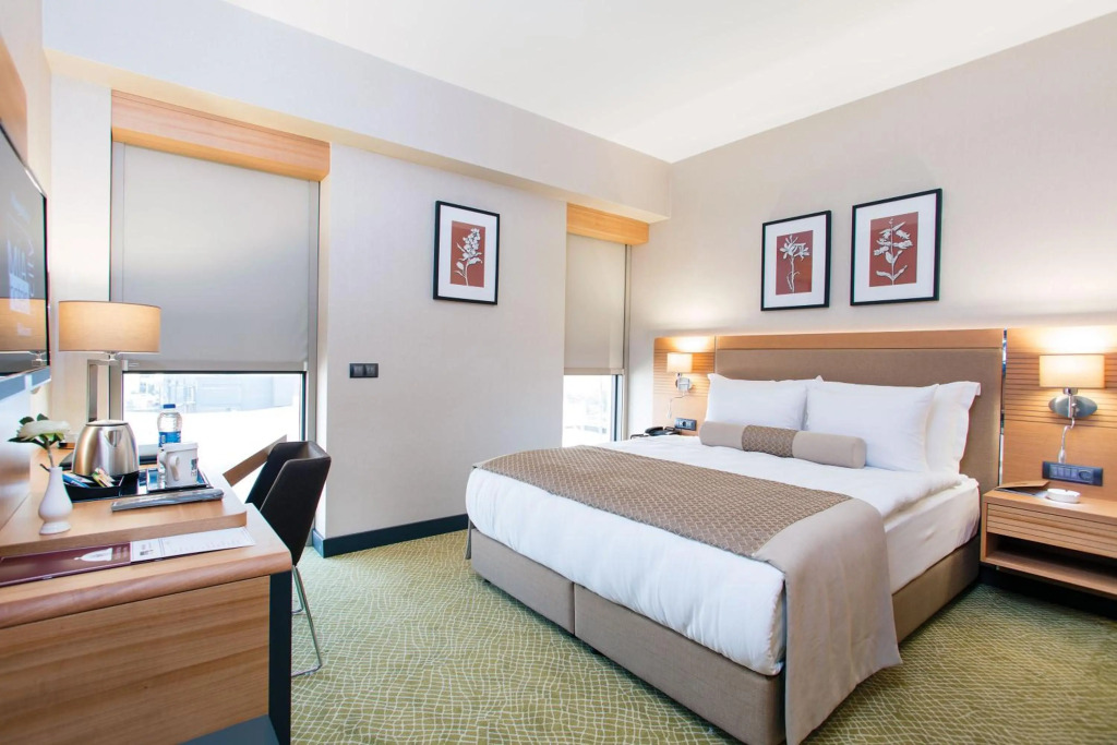 Mia City Hotel