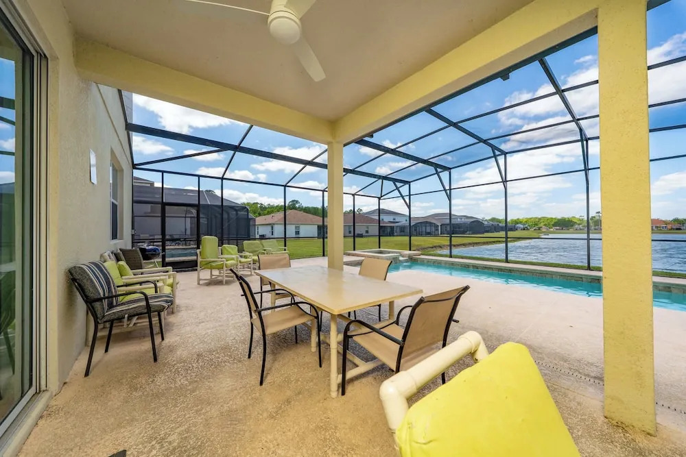 Lakeview 7BR Getaway, Pool, Great Location