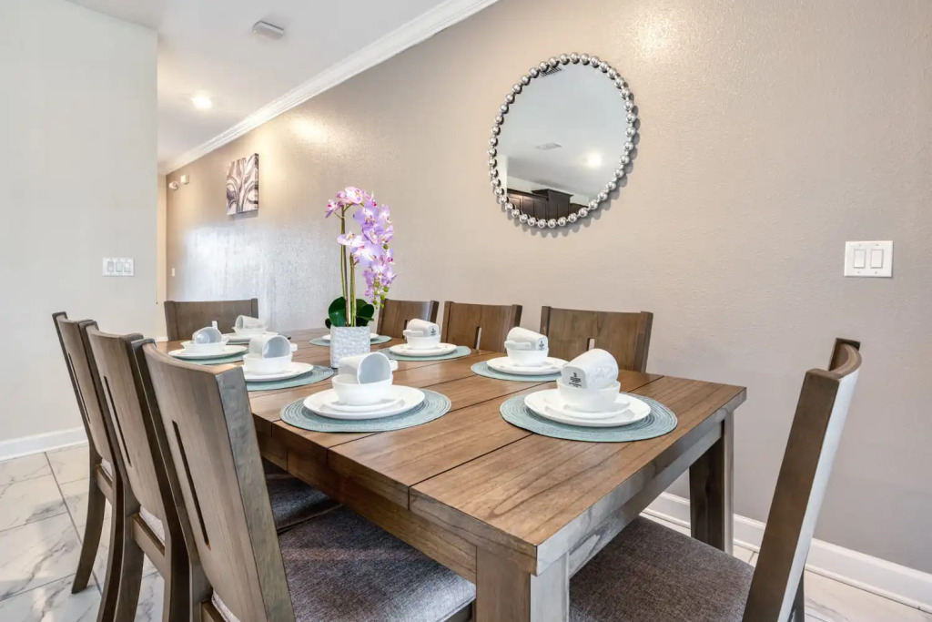 Super nice and spacious home with private pool near Disney