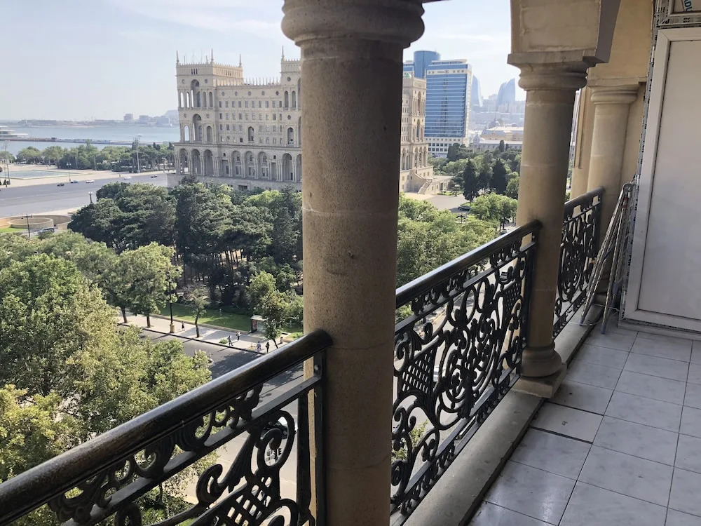 Apartment perfect view F1 and Sea