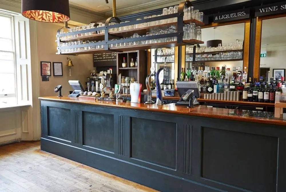 Kings Arms Hotel by Greene King Inns