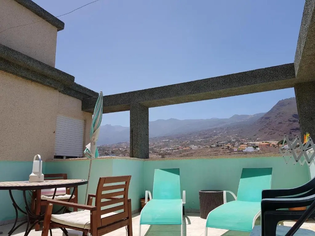 THE HAPPINESS PENTHOUSE 100m Beach & Sunset View - Welcoming Cava included - Dream Holidays at Tenerife!
