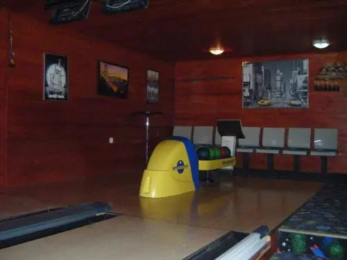 Williams Village Bowling & Country Club