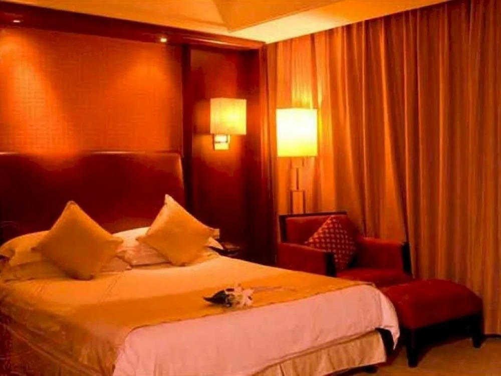 Century Dawn International Hotel