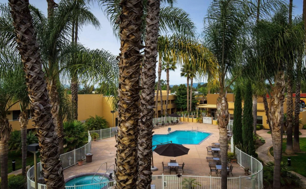 Fairfield Inn and Suites by Marriott San Jose Airport