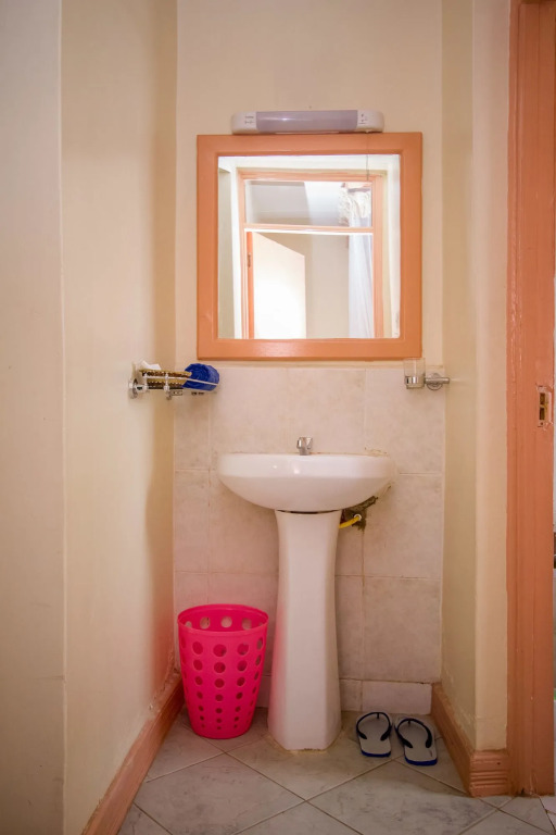 Emboita Hotel Limited