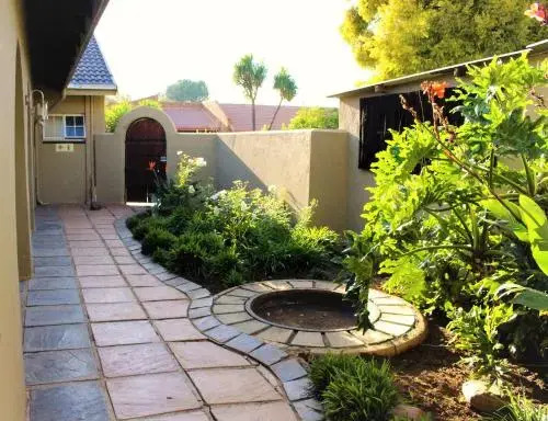 Safari Manor