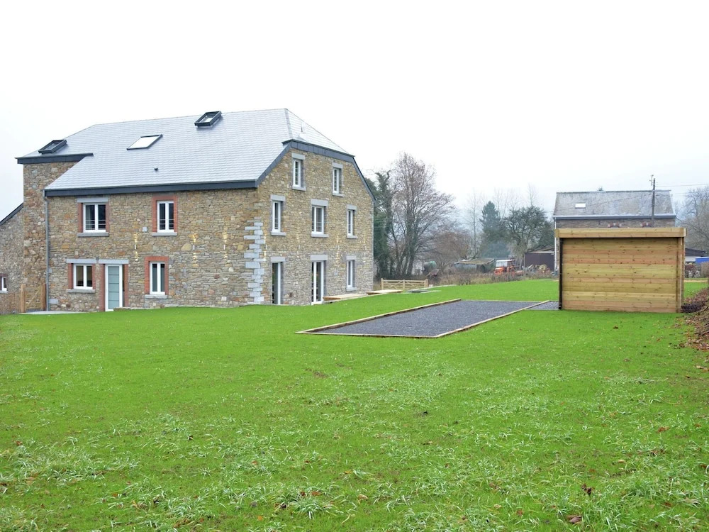 Exquisite Holiday Home in Manhay with Sauna