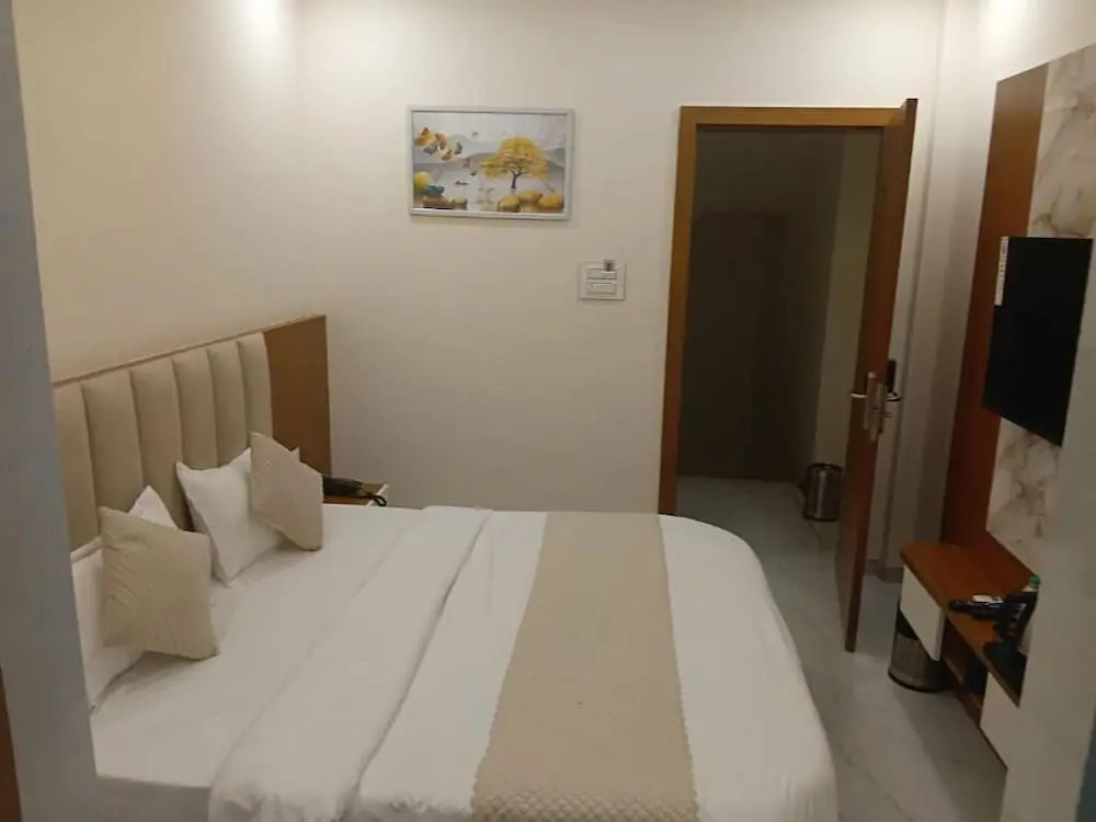Vaikuntha Stays Hotel