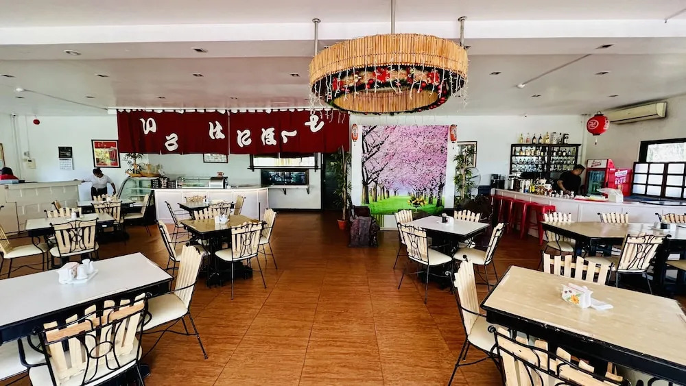 Microtel Inn & Suites Luisita-tarlac
